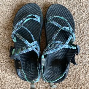 Women’s / Kids chacos